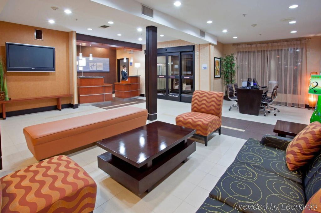 Holiday Inn Express & Suites Arlington (I-20-Parks Mall) By IHG - ארלינגטון - לובי