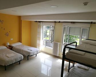 Llanes International Hostel - Llanes - Bedroom