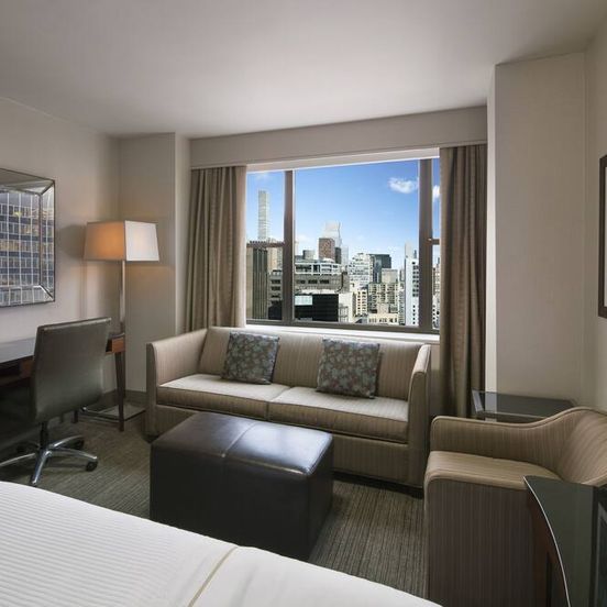 Living room view of The Westin New York Grand Central