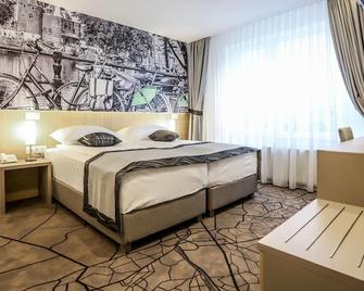 Hotel Grad - סרייבו - חדר שינה