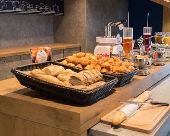 ibis budget Rennes Rte Lorient - Rennes - Buffet