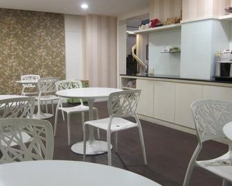 Ing Wang Hotel - Tainan