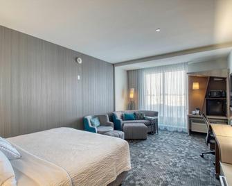 Courtyard by Marriott Fargo - Fargo - Habitación