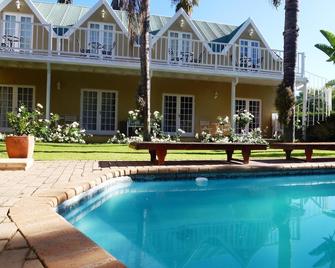 Yamkela Guest House - Oudtshoorn - Pileta