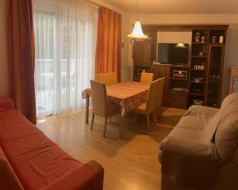 Apartment Giustina - Algund - Wohnzimmer