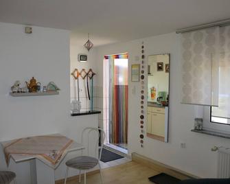 Comfortable apartment on the outskirts - Röbel/Müritz - Essbereich