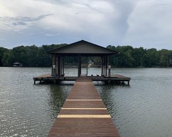 Lake Haven Cottage - Kingston - Outdoor view