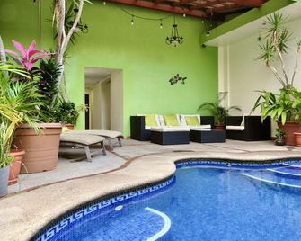 Hotel La Guaria Inn & Suites - אלחואלה - בריכה