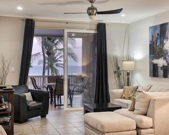 The Palms Ocean Club Resort - Jacó - Living room