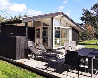 5 person holiday home in Odder-By Traum - Odder - Patio