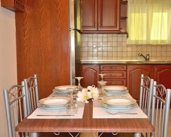 Amarlia Villa - Skaleta - Essbereich