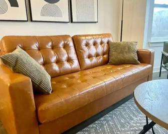 Cozy 1 Bd near Monon Trail w/ Free Parking - Indianápolis