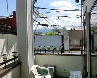 Mt Fuji Hostel Michael's - Fujikawaguchiko - Balkong