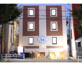 T and K Hostel Kobe Sannomiya East - Kobe - Building