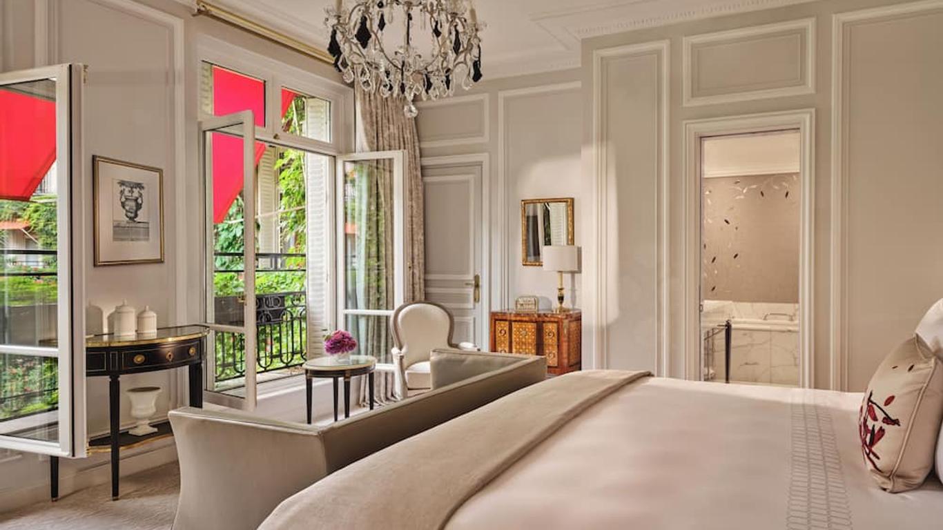 Hotel Plaza Athenee