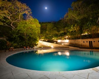 Bolontiku Boutique Hotel Member of the Cayuga Collection - Flores - Piscina