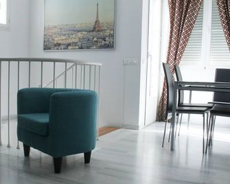 Atico Duplex Marques de Reyes - Sevilia - Sufragerie