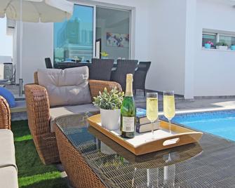 Villa Caren - Paralimni - Pool