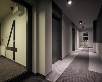 So Stay Hotel - Γκντανσκ - Διάδρομος