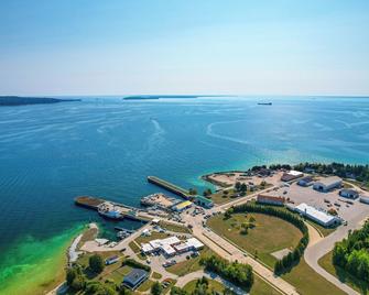 Cozy Apt 1 Mi Near Lake Huron & Mackinac Island! - Saint Ignace