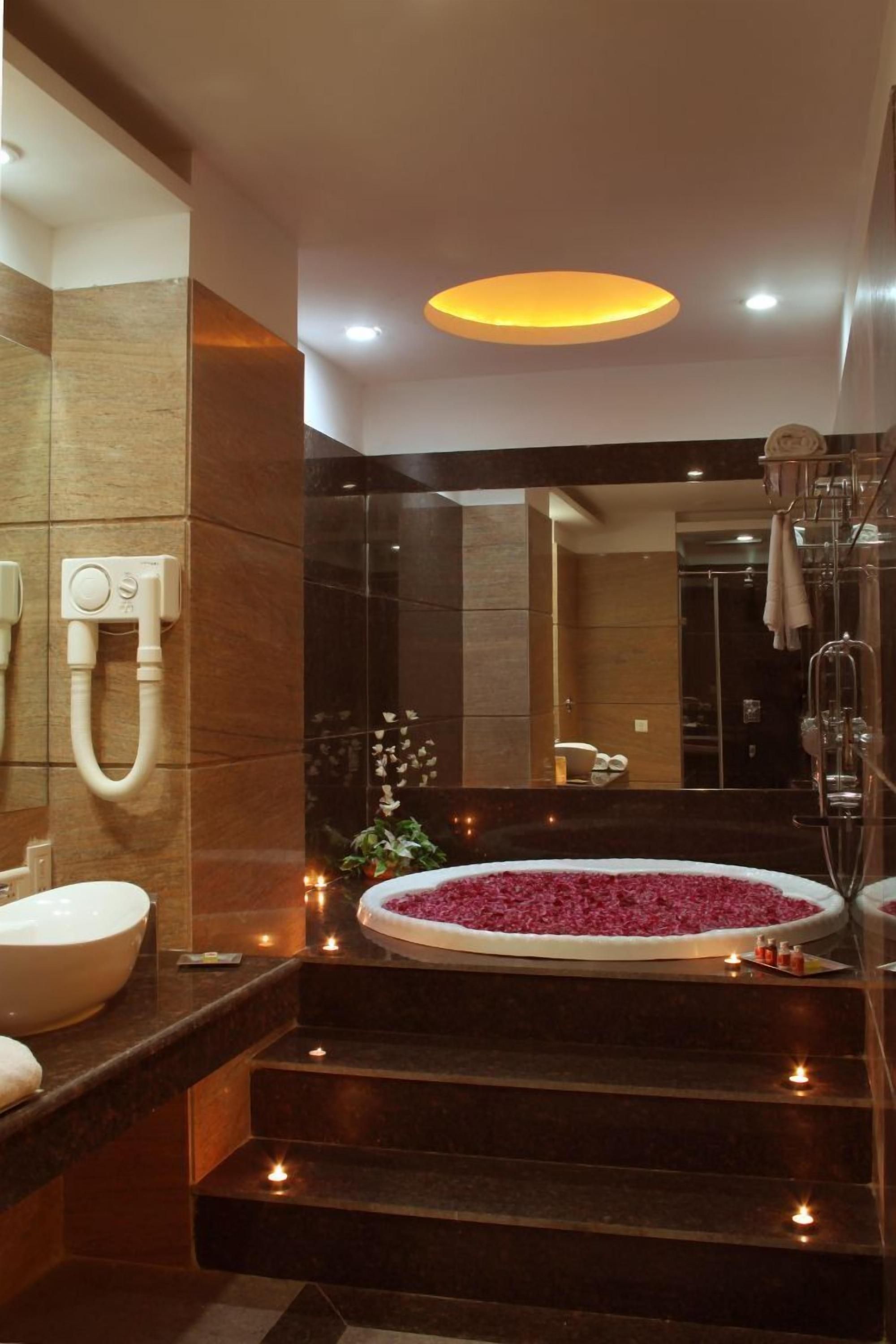 Hk Clarks Inn, Amritsar - אמריצר - חדר רחצה