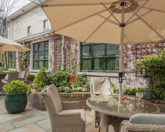 Glenroyal Hotel & Leisure Club - Maynooth - Patio