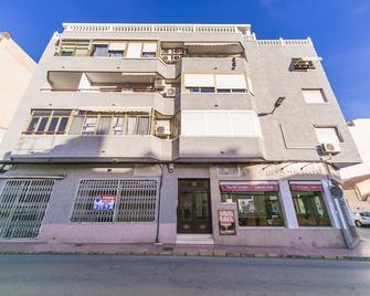 Homely Apartments Calle Apolo - Torrevieja - Edificio