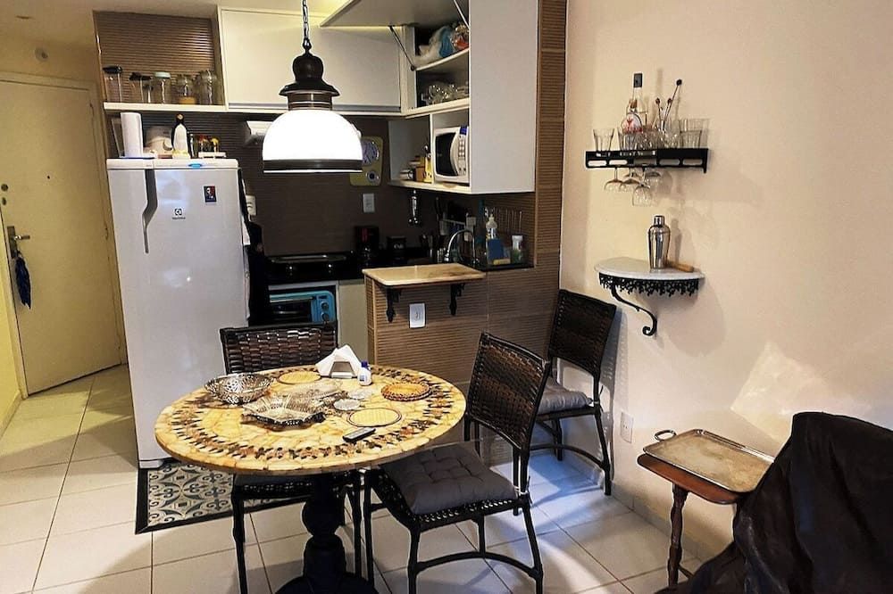 360 ليم بيتش أنشيتا باي سوكاسا - ريو دي جانيرو - غرفة طعام