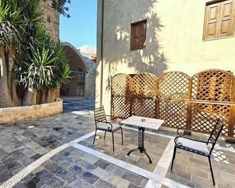 Fabrizio del Carretto - Rhodes - Patio