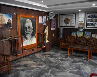 Swathisri Residency - Tiruvannāmalai - Lobby