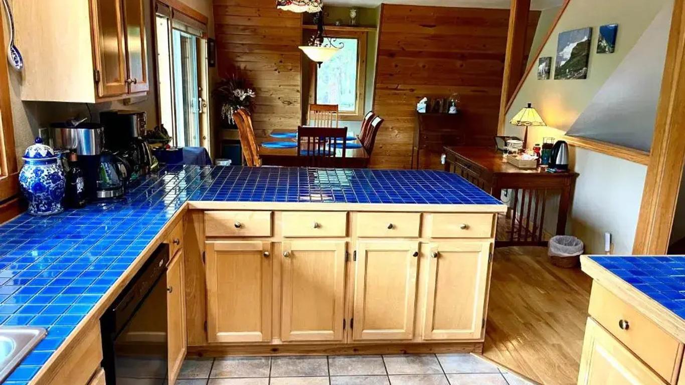 Moss Mountain Inn