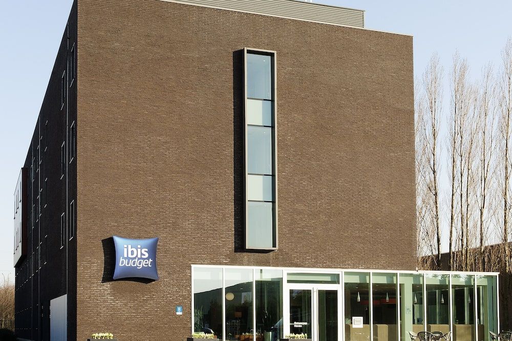 Ibis Budget Antwerpen Port - אנטוורפן - בניין