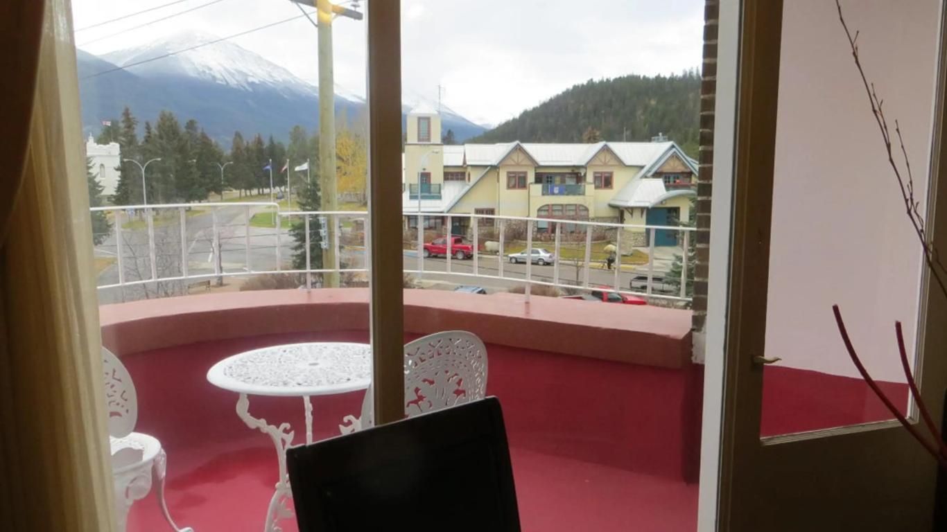 Athabasca Hotel
