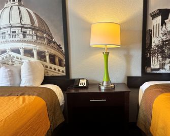 Super 8 by Wyndham Meridian - Meridian - Habitación
