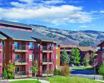 Champagne Powder Of Steamboat Springs! - Steamboat Springs - Building