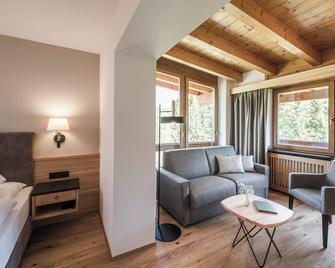 Hotel Steger-Dellai - Castelrotto - Living room