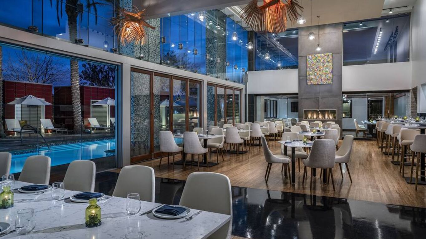 Palms Place Hotel and Spa