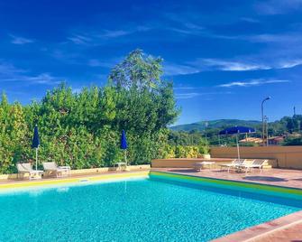 Residence La Valdana - Capoliveri - Pool