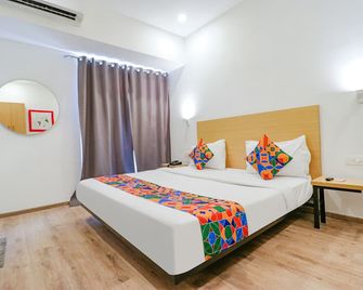 Fabhotel Destiny Inn - Gurugram - Schlafzimmer