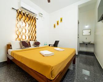 Rainbow Residency Ecr - Auroville - Habitación
