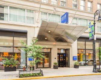 TRYP by Wyndham New York City Times Square South - New York - Building
