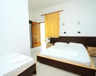 Hotel Colosseo - Vlorë - Habitación