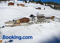 Ski In / Ski Out - Gästehäuser Saalbach-Hinterglemm - Saalbach - Edificio