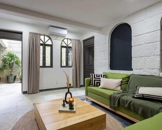 Sleeps 9 Outdoor Space Pingpong Table - Oaxaca