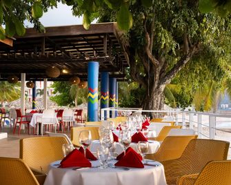Grand Decameron Cornwall Beach, A Trademark All Inclusive - Montego Bay - Ravintola