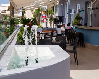 Astali Hotel - ריתימנו