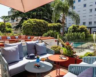 Hotel Le Canberra - Cannes - Patio