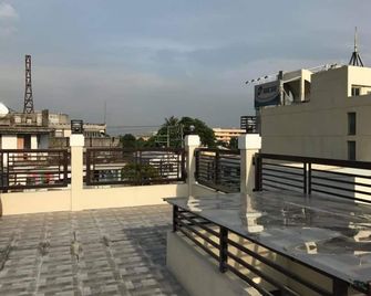 One Terence Residences Pasay Near Moa - Manila - Balcony