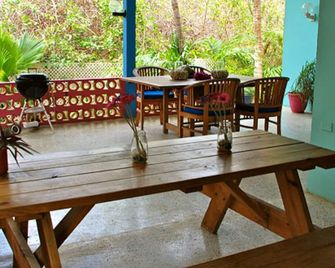 Caribbean Flower Apartments - Julianadorp - Patio