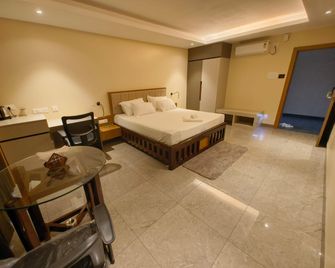 Mahamaya Hotel - Biswanath Chariali - Habitación